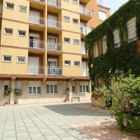Residence Giusti 6 Милано Екстериор снимка