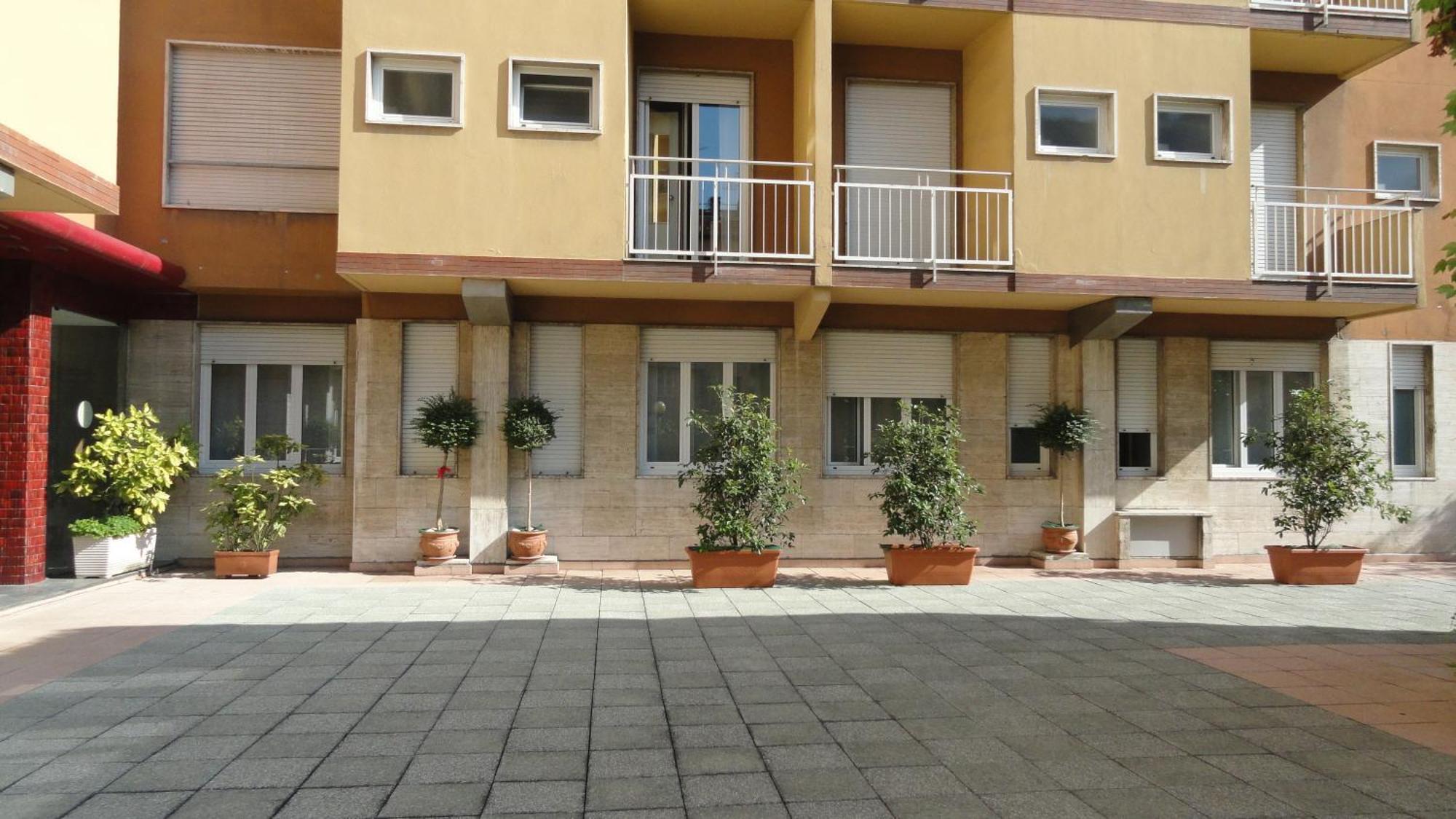 Residence Giusti 6 Милано Екстериор снимка
